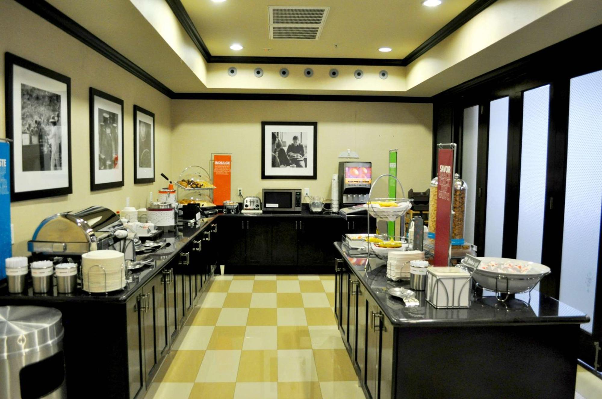 Hampton Inn & Suites Bay City Ngoại thất bức ảnh